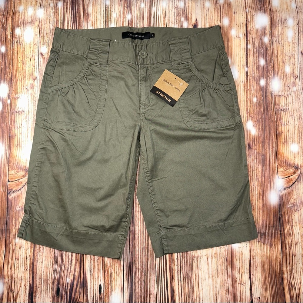 Nwt Calvin Klein Women’s Short Size 8 - Picture 11 of 13